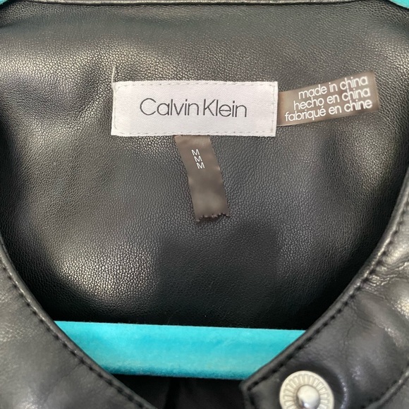 Calvin Klein size medium leather jacket with pockets - Picture 4 of 4
